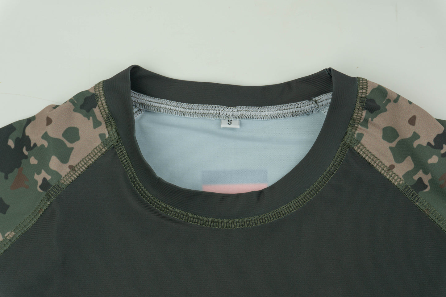 Deutschland – Rashguard Grün Camo