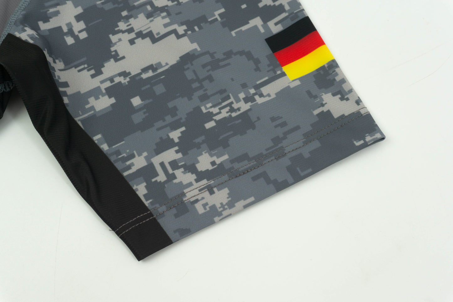 Deutschland – Rashguard Digital Camo
