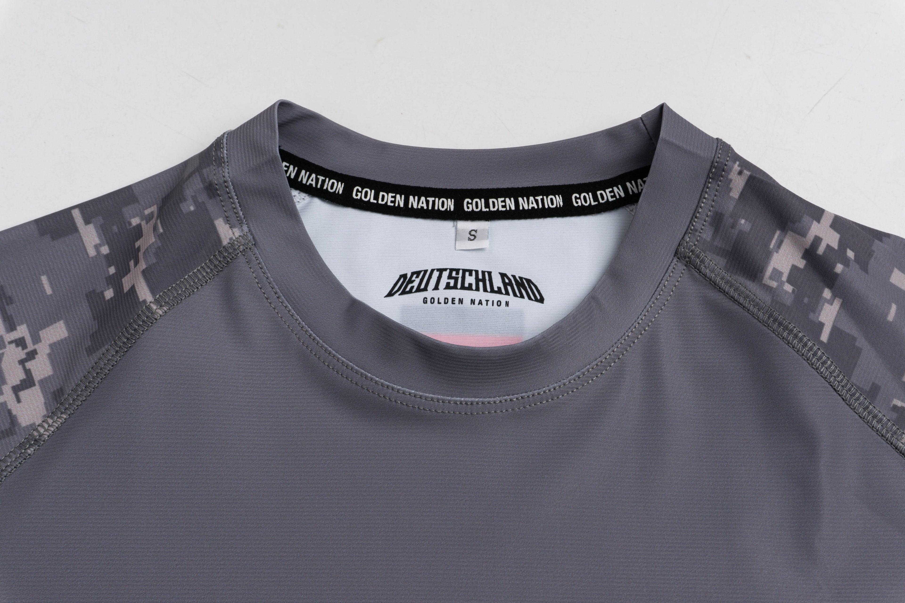 Deutschland – Rashguard Digital Camo