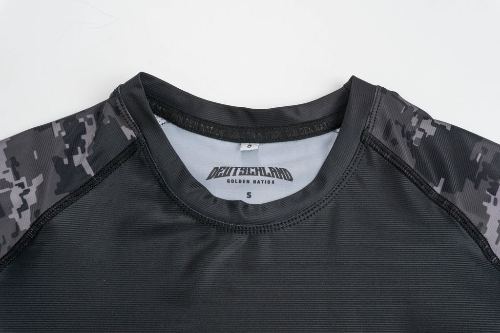 Deutschland - Rashguard (Schwarz Camo)