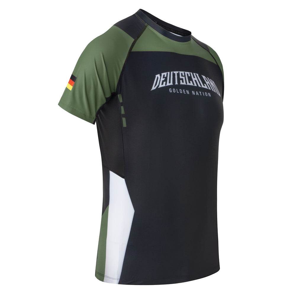 Golden Nation Deutschland Rashguard Grün – Vorderseite schräg