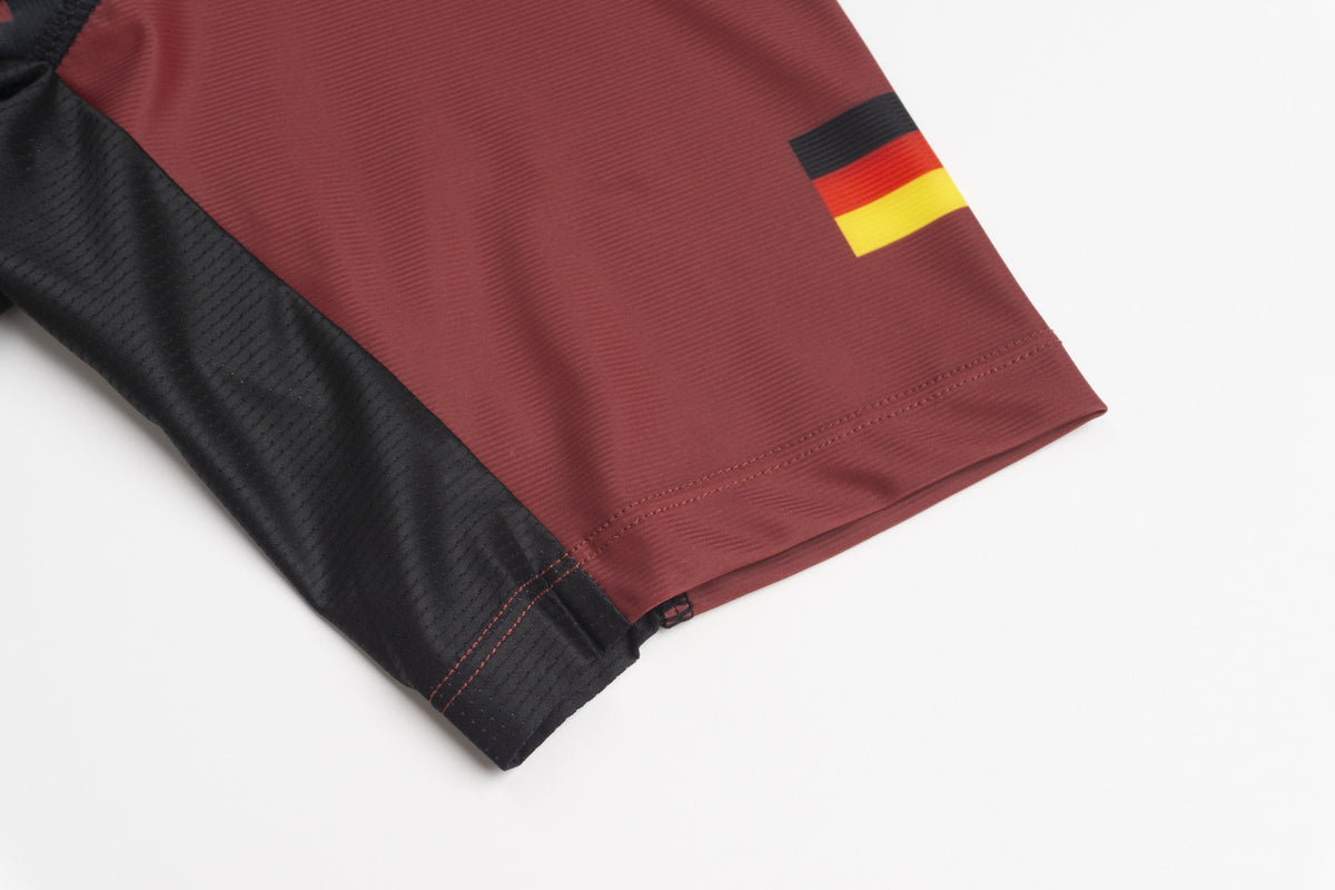 Golden Nation Deutschland Rashguard Rot – Detail